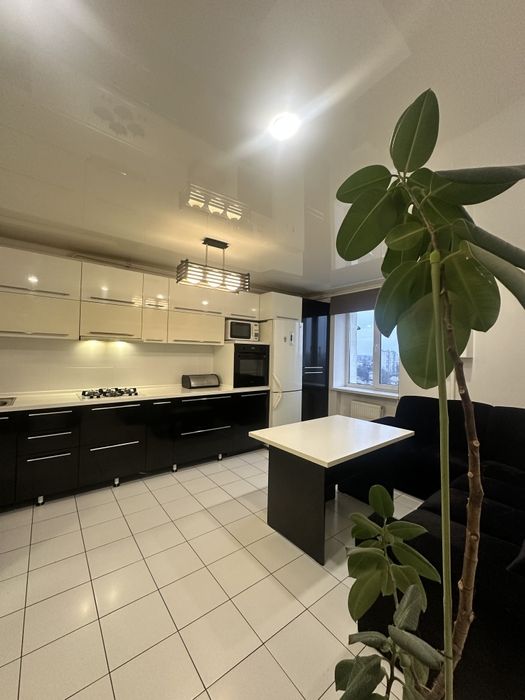 Оренда 3 кім.квартири. Бойова. Світло не вимикають