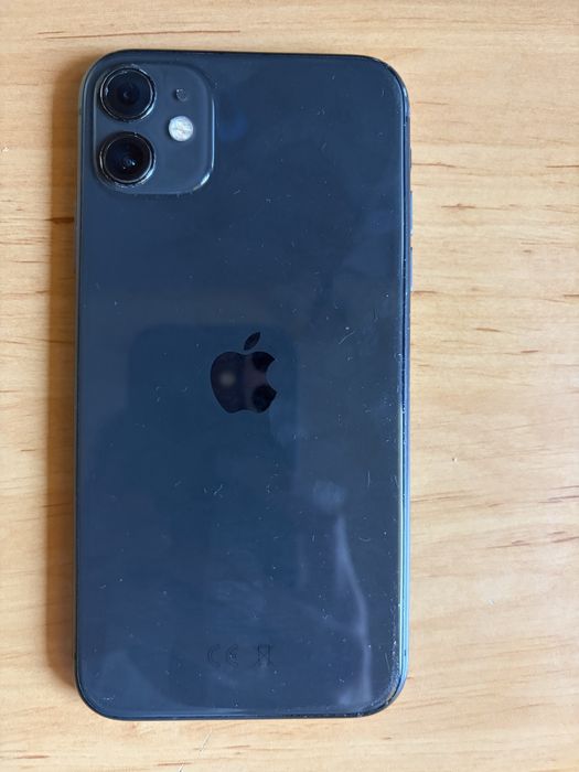 iPhone 11 bateria 72 64gb