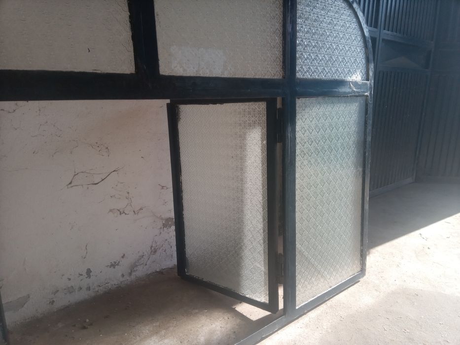 Estrutura com 2 janelas