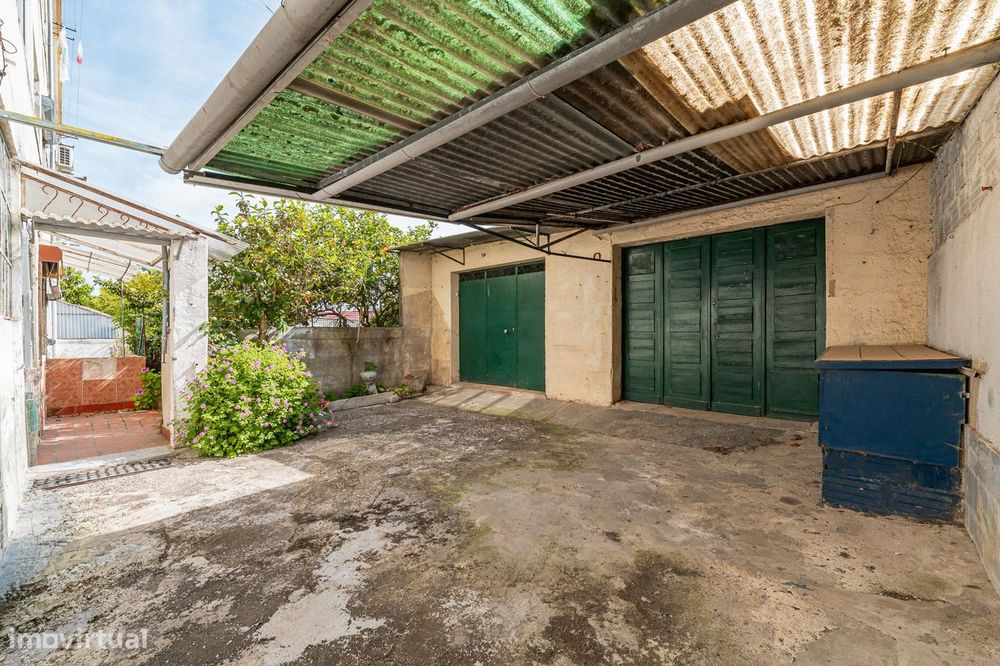 Apartamento T2 à venda na Rua General Humberto Delgado