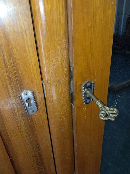 Roupeiro de 3 portas