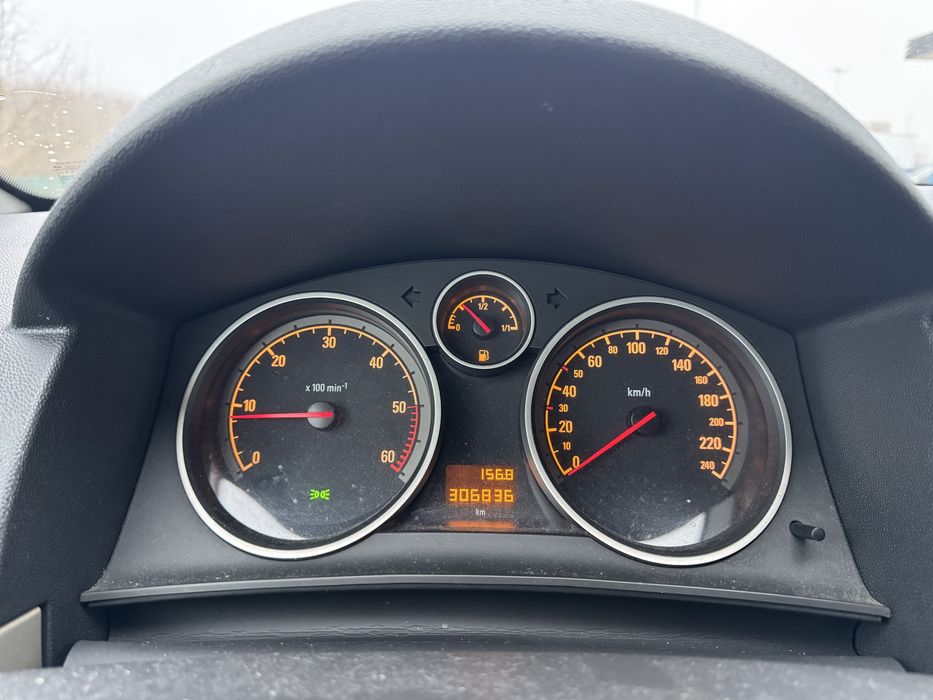 Opel Astra H 2008r 1.9 cdti 150km