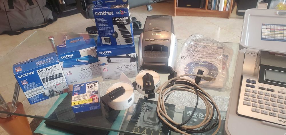 Vendo Conjunto BROTHER P-TOUCH de impressão etiquetas.