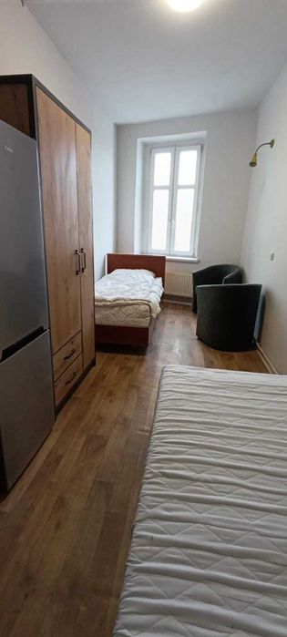 Wygodne pokoje pracownicze 1, 2, 3 i 4 os.