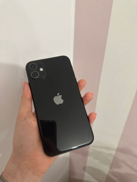 iPhone 11 100% baterii