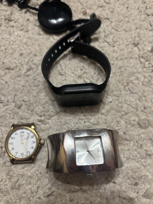 Продам лот часов