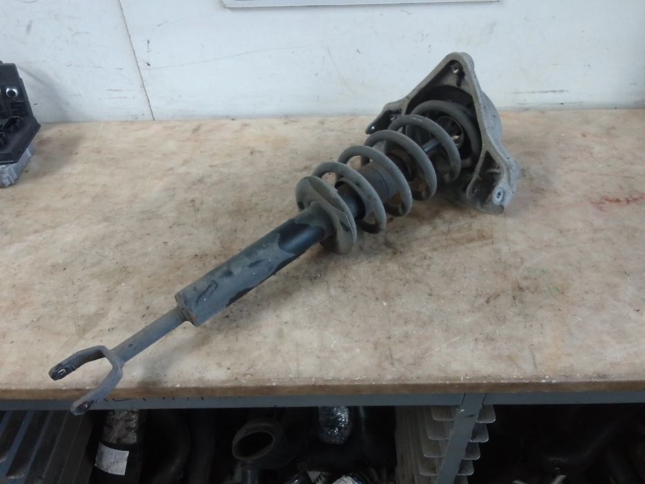 Suspensão frente esquerda AUDI A6 (4F2, C6)