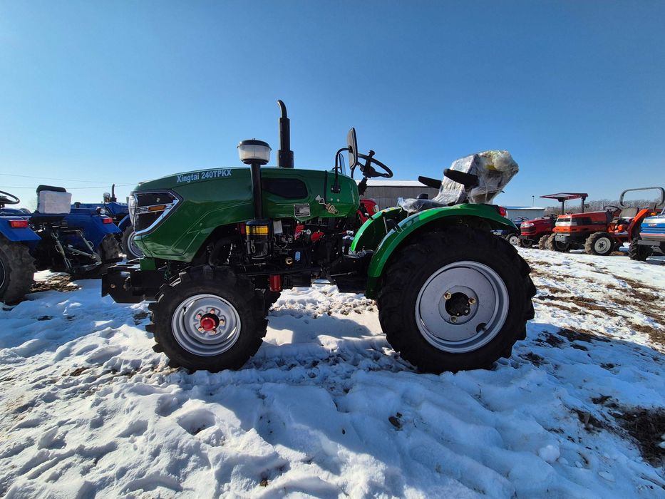 Трактор Синтай ТРКХ 240 люкс широкие колеса