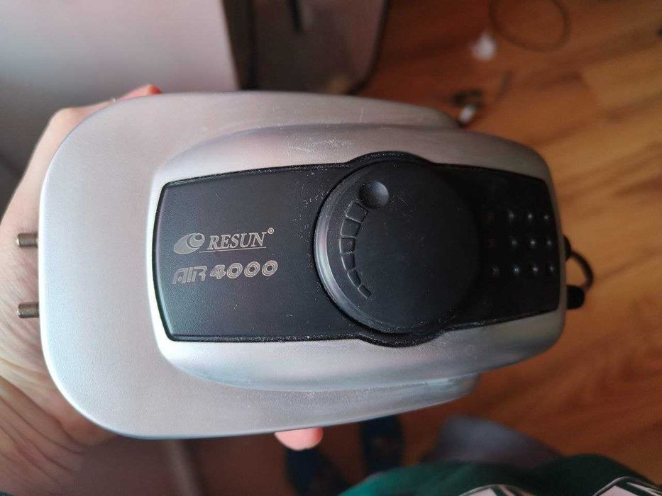 Компресор Resun AIR 4000 тихий для акваріума 6 л/хв