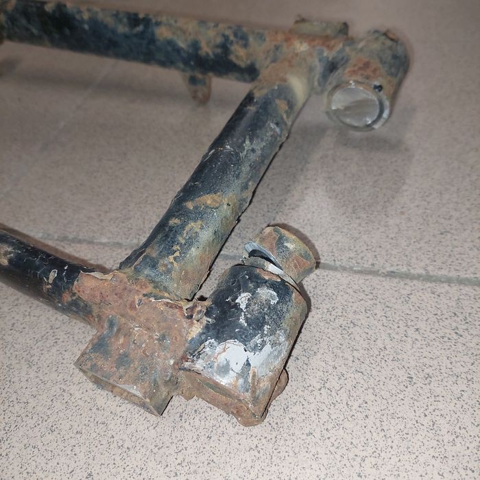 Wahacz ramy kola tyl jawa 50 mustang  3 biegowego