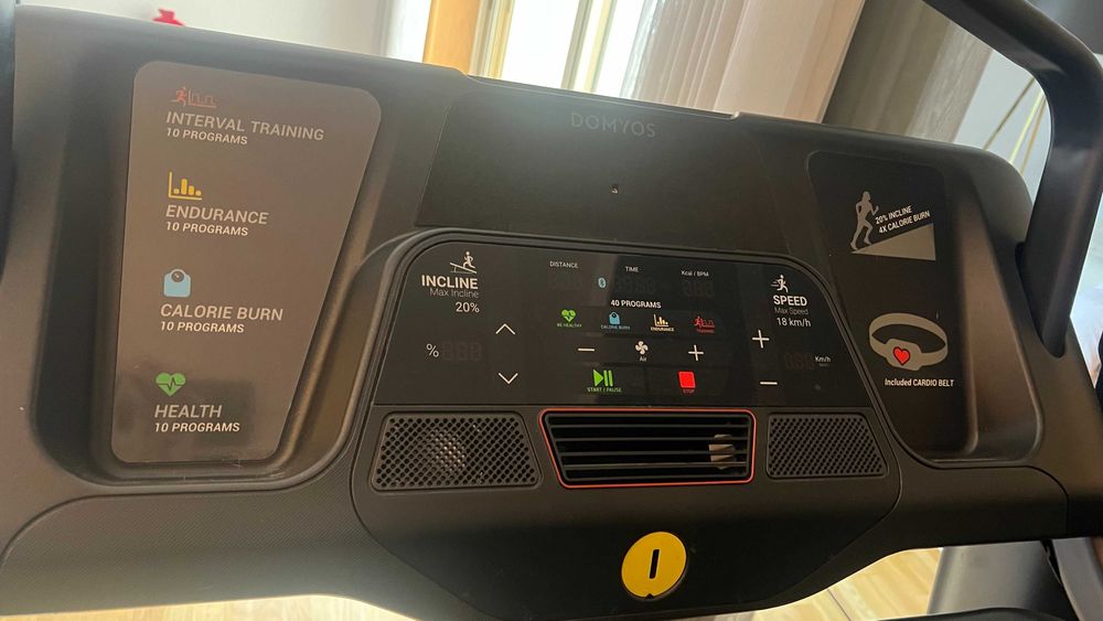 Passadeira de Corrida Inclinável Incline Run - DOMYOS