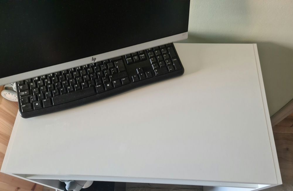 Secretária IKEA TORALD