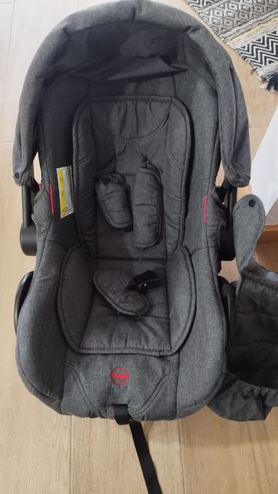 Carrinho bebé Asalvo em ótimo estado