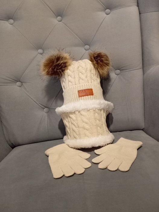Komplet zimowy czapka komin rękawiczki ciepły