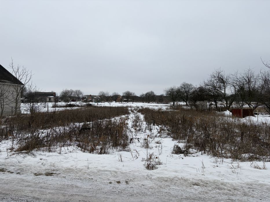 Земельна ділянка під забудову 15с, поруч житлові будинки