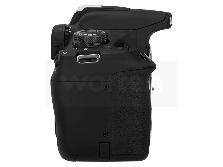 Kit Máquina Fotográfica CANON EOS 2000D