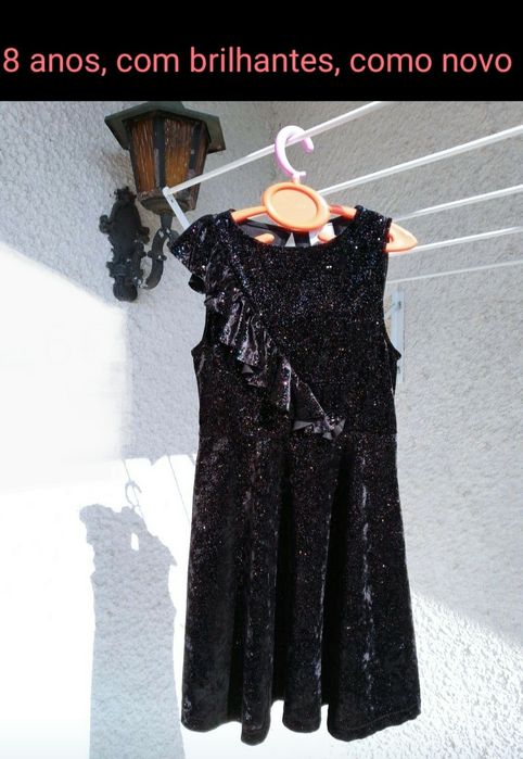 Vestidos e saias de menina