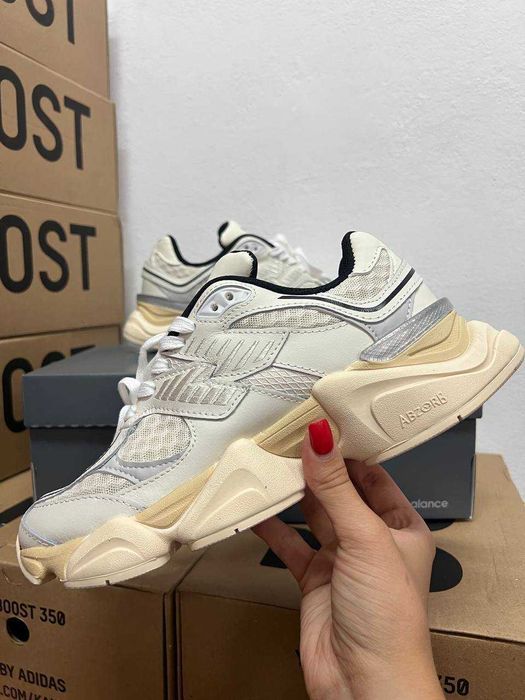 Кроссовки New Balance 9060 Beige / Нью Беленс 9060 бежевые 37 38 39