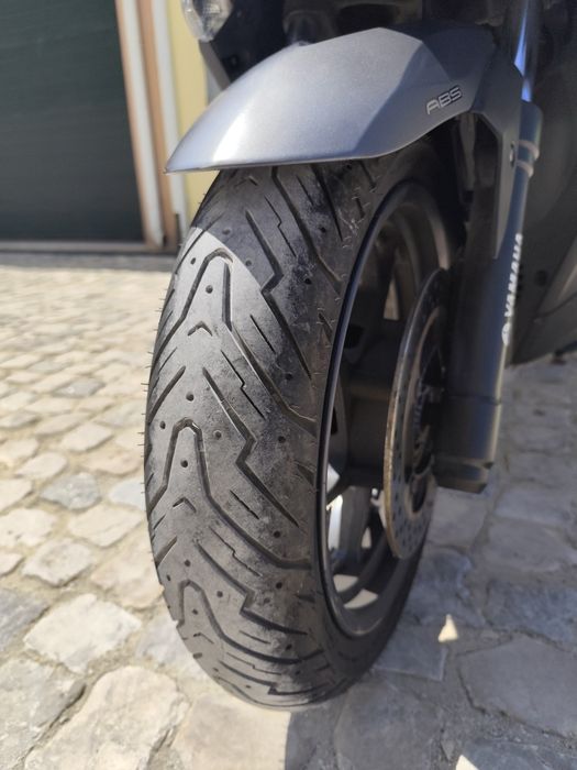 Yamaha X Max 125