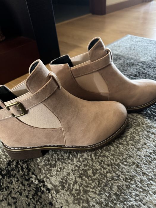 Botas novas nunca usadas