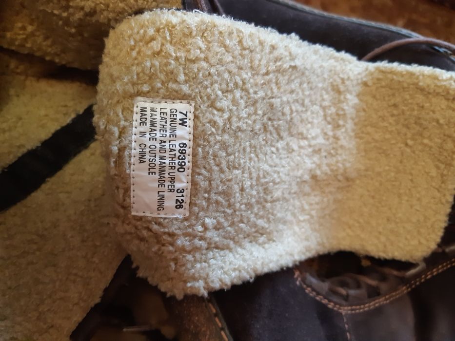 Продам сапожки замшевые фирмы TimberLand
