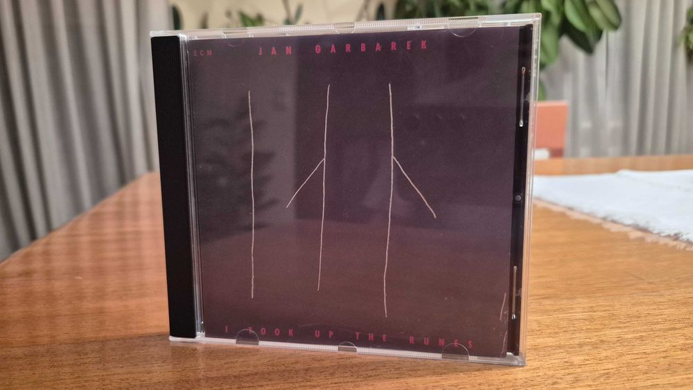 Vendo CD de música "I Took Up the Runes", do carismático JAN GARBAREK!