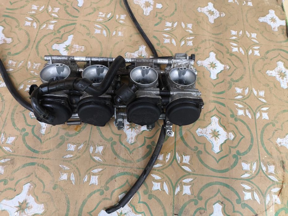 Yamaha fzs 600 gaźniki