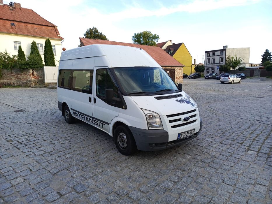 Ford Transit 2010 r. 9 osobowy
