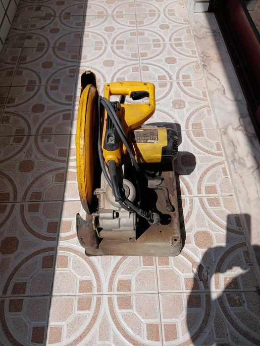 Maquina de corte Dewalt