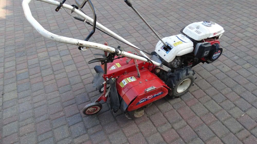 Glebogryzarka Yanmar