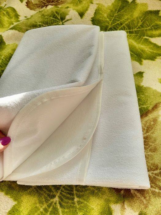 Непромокаючий наматрасник в кроватку. Непромокаемый наматрасник.