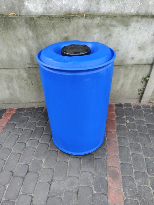 Beczka plastikowa 200l na wodę deszczówkę odwodnienie pojemnik 200 L