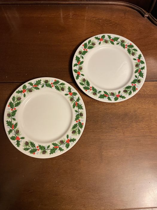2 pratos da SPAL Porcelana com motivos de Natal
