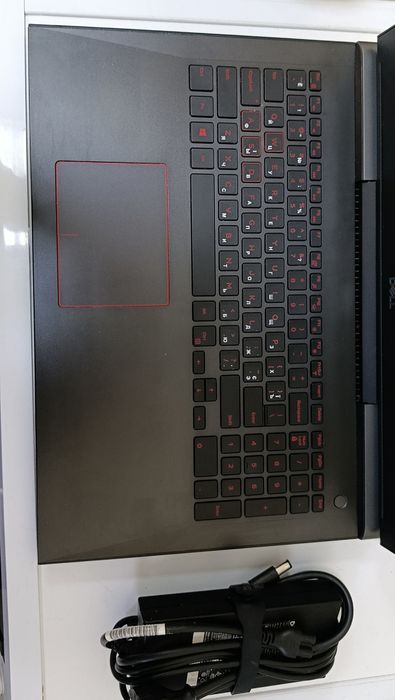 Ноутбук DELL Inspiron 7577