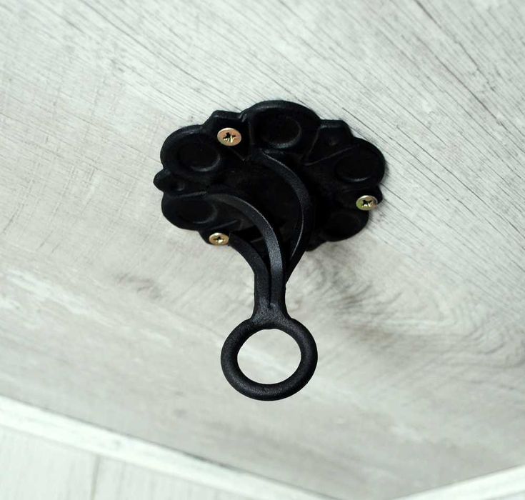 Wieszak Hak Uchwyt sufitowy kuty na doniczkę - Czarny RAL 9005 (W14)