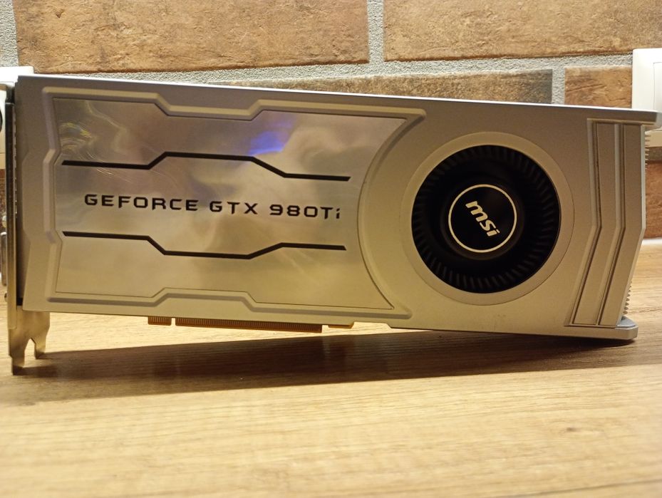 Sprzedam NVIDIA MSI GTX 980 TI perfekcyjny stan