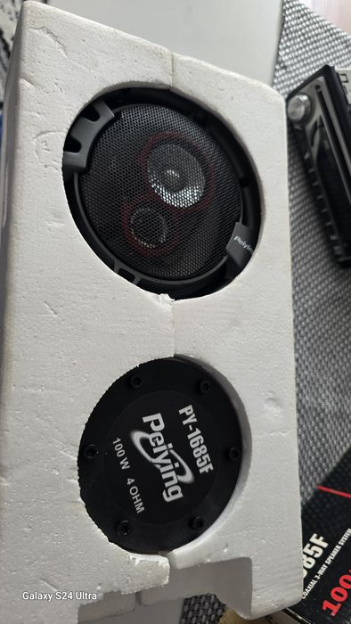 Sprzedam  radioodtwarzacz jvs plus głośniki peiying