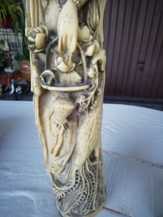 2 Figuras de Estátua Colecção em Marfinite