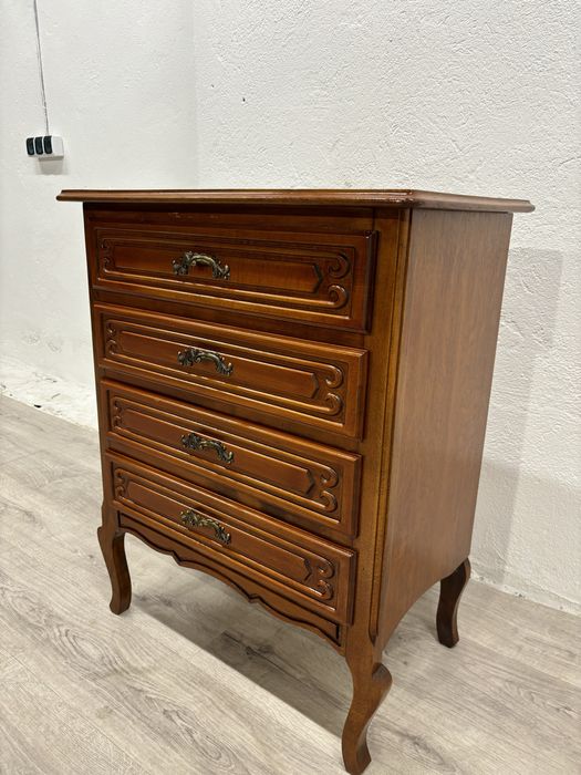 Piękna komoda szufladowa w stylu ludwikowskim