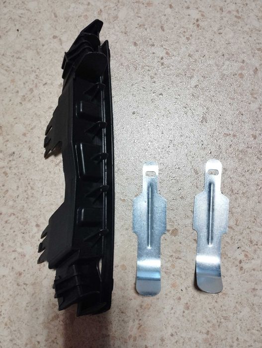 BMW 3 G20 G21 кріплення під фару 63118496142 кронштейн фари лівий 63118496141 правий