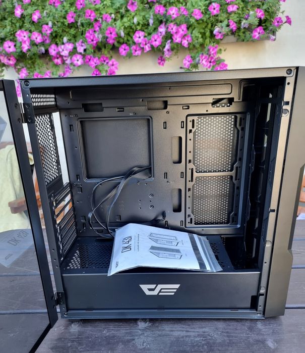 Obudowa komputerowa DarkFlash DK431 Mesh uszkodzona