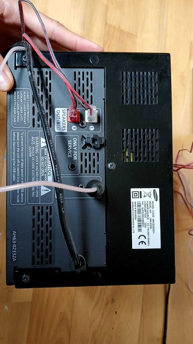 Wieża samsung MM-E330D