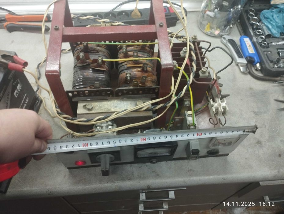 Prostownik PRL na chodzie