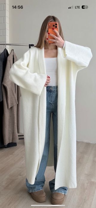 Кардиган білий.