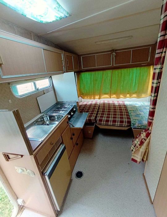 Para venda até final de Setembro. Caravana Vintage muito rara - Cygnet 12 com 50 anos