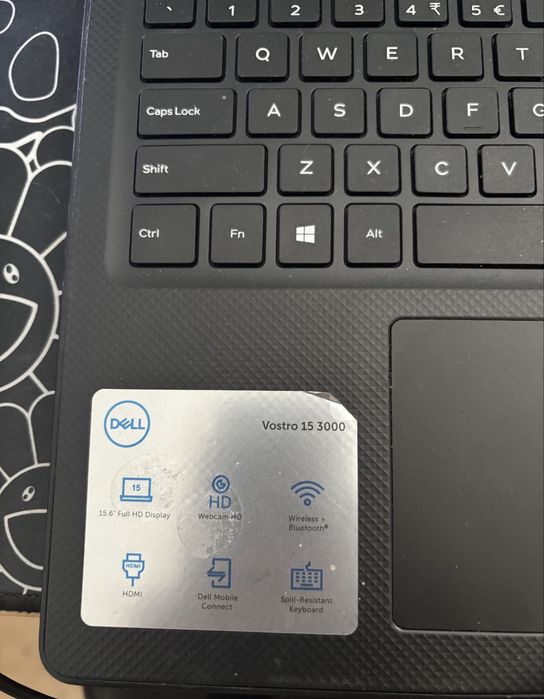 Laptop DELL vostro 3000