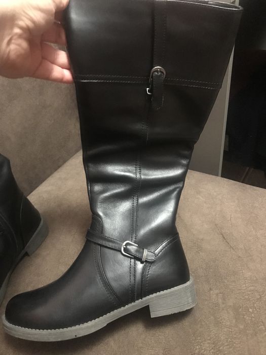 Продам  жіночі чоботи з якісної шкіри