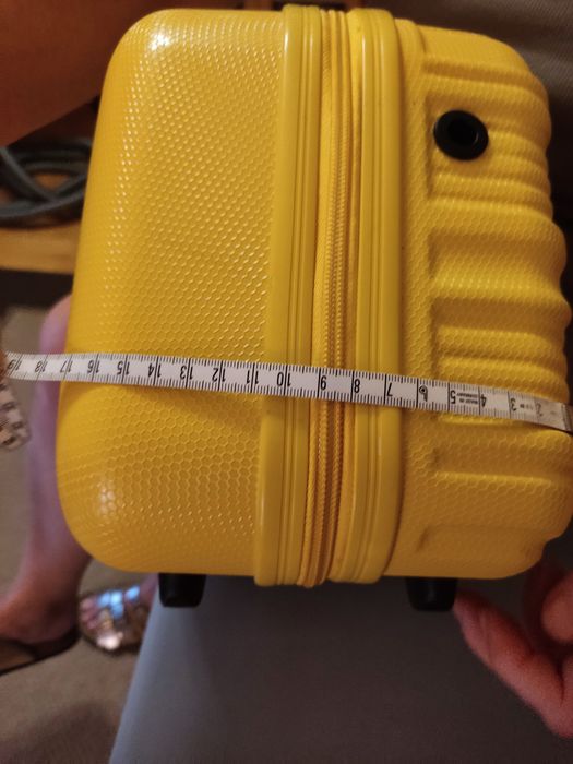 Kuferek na kosmetyki