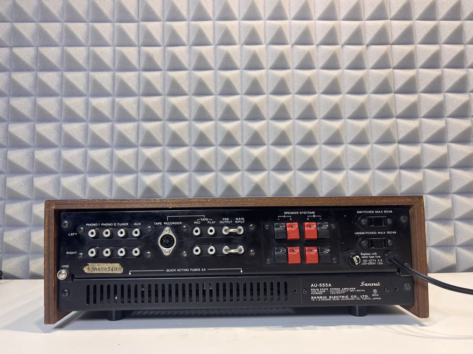 Wzmacniacz Sansui AU 555 A