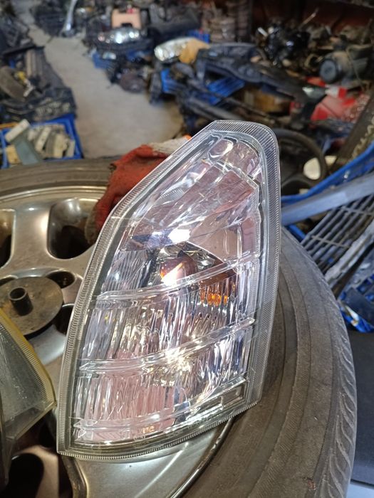 Ліва фара Nissan X Trail T30 поворотник Ніссан х треіл т30